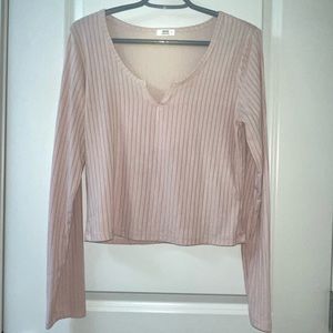 Pink cropped long sleeve v